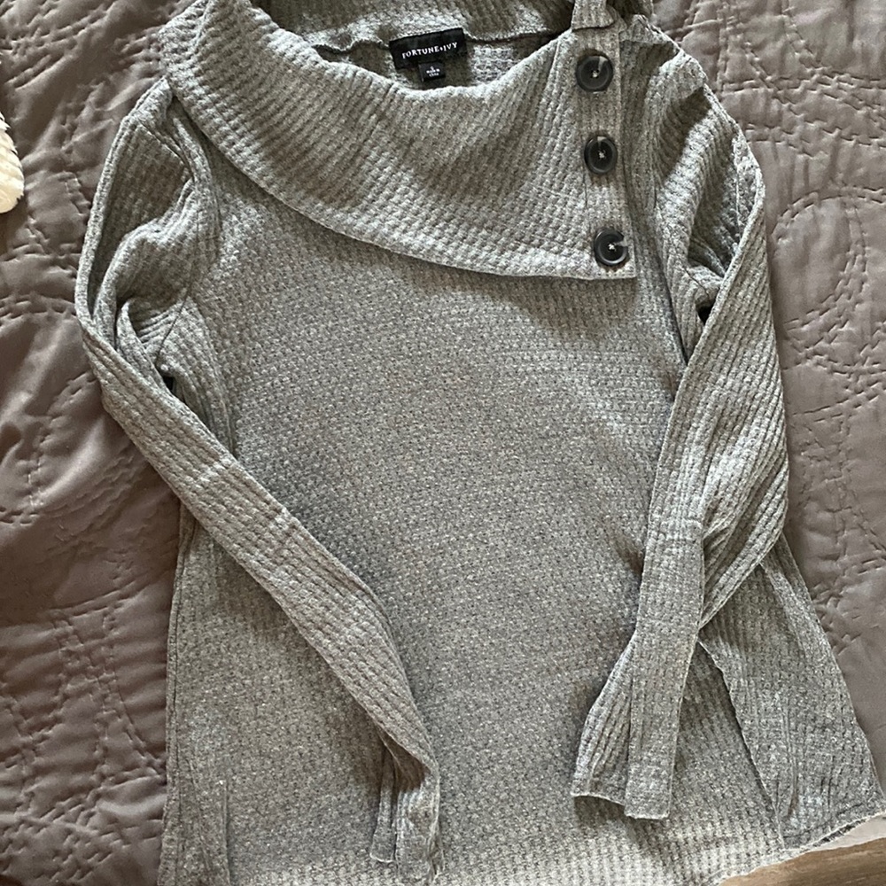 Fortune ivy pull over sweater